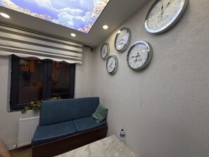 Lobby sitting area - Koçyiğit Suite Otel (Istanbul)