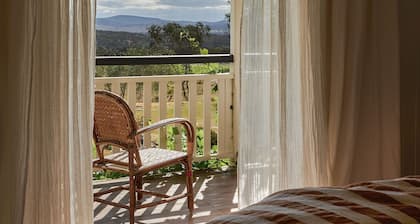 Ballandean Lodge -110-year-old grand Queenslander set on a 6 acre olive grove.
