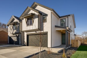 Exterior - Luxury New Build  6 beds High End Home by Tennyson (Denver)