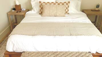 1 bedroom, iron/ironing board, travel cot, WiFi