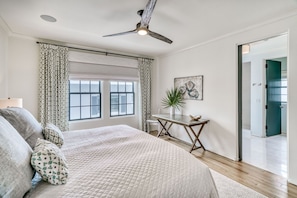 4 bedrooms, desk, iron/ironing board, internet