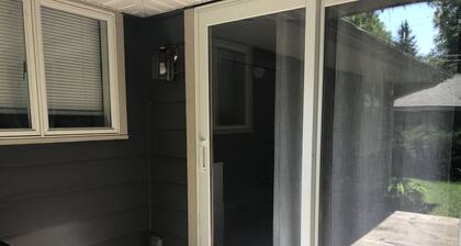 Bay Town Studio: Hospitality by the Bay!