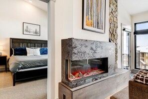 2 室のベッドルーム、アイロン / アイロン台、旅行用ベビーベッド、WiFi (無料)