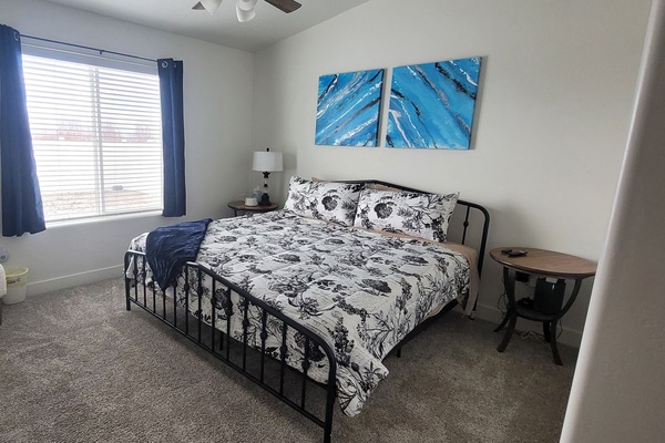 3 bedrooms, in-room safe, free WiFi, bed sheets