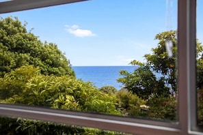 Interior - Stunning Ocean View Perfect for Groups & Families (Ocean Vista)