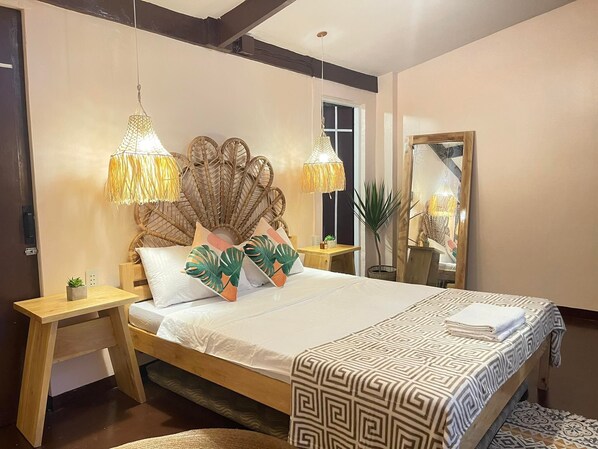 7 habitaciones, escritorio, wifi gratis y ropa de cama 