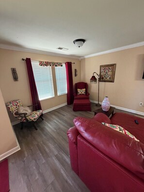 Smart TV, video games, table tennis, video library