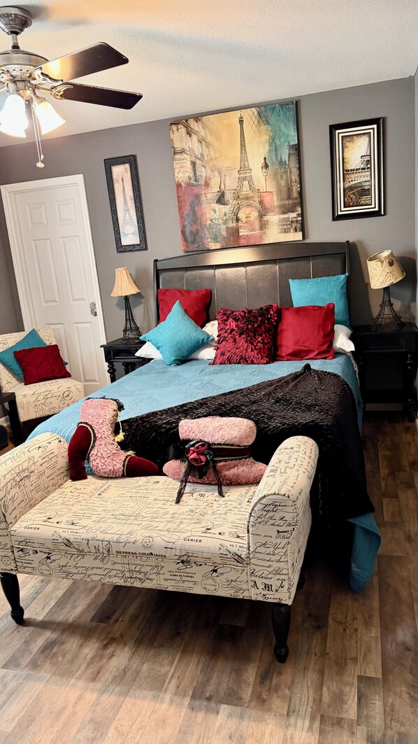 5 bedrooms, desk, iron/ironing board, free WiFi