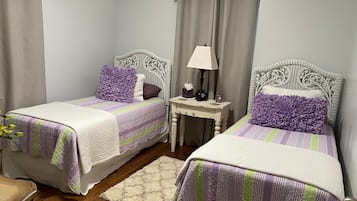 2 Schlafzimmer, Bügeleisen/Bügelbrett, Reisekinderbett, kostenloses WLAN