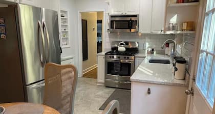 Cozy 2BR Near Marietta Square and Braves Stadium