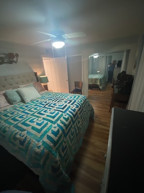 1 bedroom, desk, iron/ironing board, free WiFi
