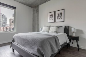 1 sovrum, strykjÀrn/strykbrÀda, wi-fi och sÀngklÀder