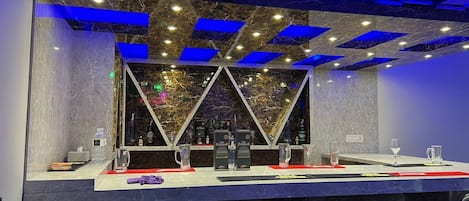 Bar (en la propiedad)