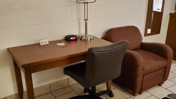 Kamer, 2 queensize bedden | 1 slaapkamer, een kluis op de kamer, gratis wifi