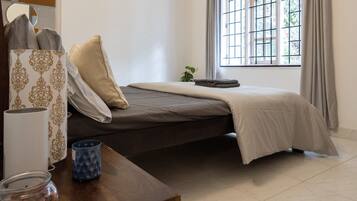 2 bedrooms, WiFi, bed sheets