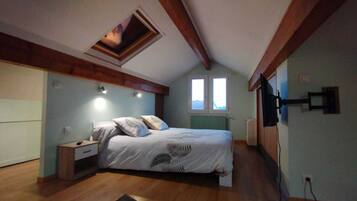 6 chambres, fer et planche à repasser, Wi-Fi gratuit, draps fournis