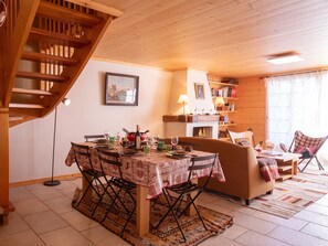 Dining - Le Mont Blanc 14 by Interhome (Villars)