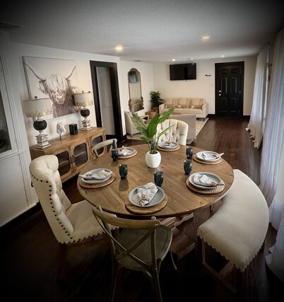 Peaceful 4-Bedroom Escape sitting on 30 acres