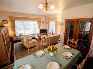 Dining - Hamarrbø with garden and parking by Interhome (De Haan)