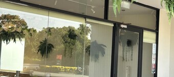 The Oaks Hotel Motel