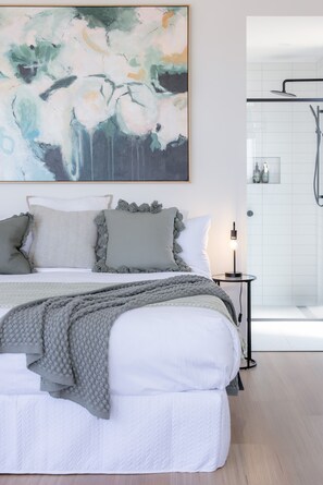 Iron/ironing board, free WiFi, bed sheets - Mt Duneed Estate Winery (Waurn Ponds)