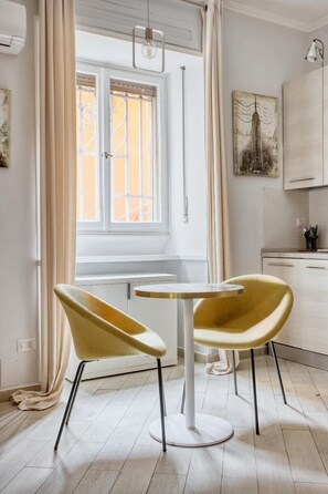 تناول الطعام