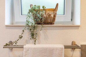 Interior - Family Apartment Fewo Parkside S1 | 8Min to Legoland | Terrace & Parking (Günzburg)