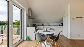 Kühlschrank, Ofen, Herdplatte, Geschirrspüler