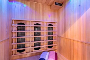 Interior - Holiday Home 'Wind Und Wolke' with Private Terrace, Garden, and Wi-Fi (Friedrichskoog-Spitze)