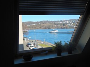 Interior - Holiday Apartment 'Rheinblick Wohnung 5' with Shared Terrace, Wi-Fi and Air Conditioning (Koblenz)