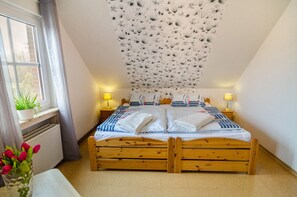 2 chambres, fer et planche à repasser, Wi-Fi gratuit, draps fournis