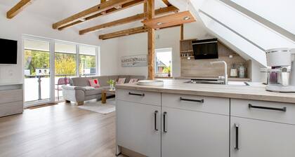 Vacation Home "Schleibengel" with Private Terrace, Balcony & Wi-Fi