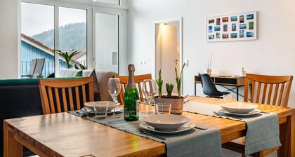 Ferienwohnung 'Sonne und Mehr' mit Seeblick, privater Terrasse und WLAN