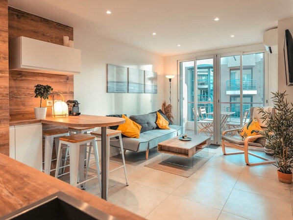 Smart TV - Holi - Moderne 2CH 2sdb Hypercentre Croisette Clim (Cannes)