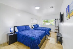 Iron/ironing board, WiFi, bed sheets