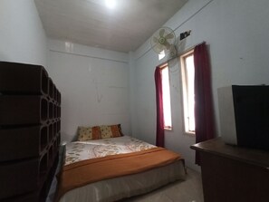 Deluxe Double Room | 1 bedroom, free WiFi, bed sheets