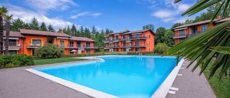 Family Apartment, Multiple Bedrooms (Lenni Apart. Swimming Pool and lake) | Pool