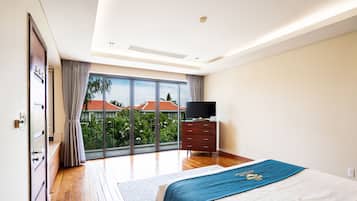 Deluxe Villa | 2 bedrooms, minibar, in-room safe, individually decorated