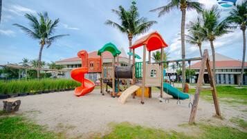 Children's play area - outdoor