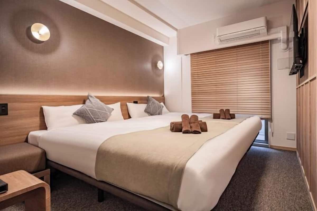 Edredón, wifi gratis y ropa de cama