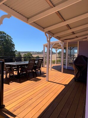 Outdoor dining - Belmira Vines<br> Private Vineyard Escape! (Kangaroo Gully)