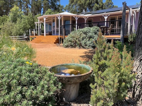 Property grounds. Belmira Vines<br> Private Vineyard Escape!