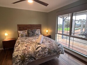 3 bedrooms, iron/ironing board, travel crib, free WiFi