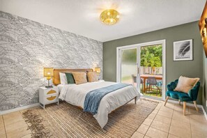 4 slaapkamers, een strijkplank/strijkijzer, reisbedje, wifi