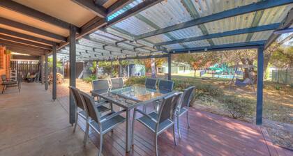 Ashwood Alpine House is great for your family getaway in beautiful Bright!