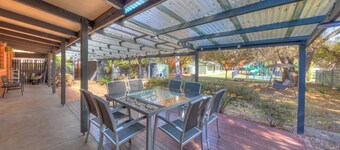 Ashwood Alpine House is great for your family getaway in beautiful Bright!
