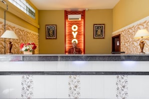 Reception - Capital O 615 Residence Puri Hotel Syariah (Medan)