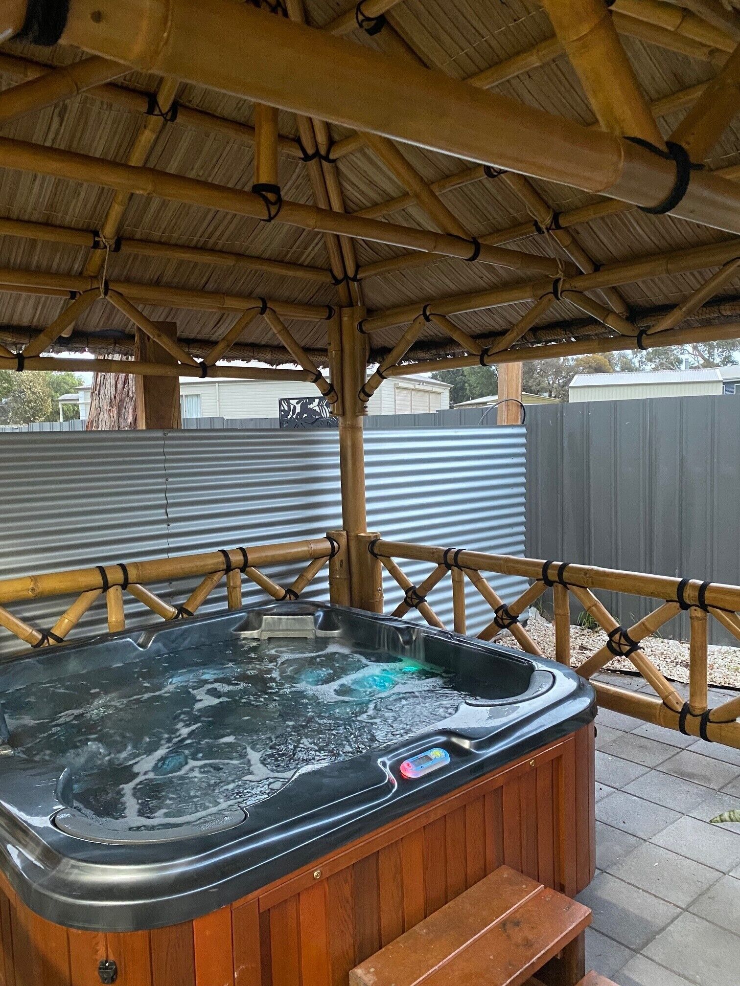 Bain à remous extérieur