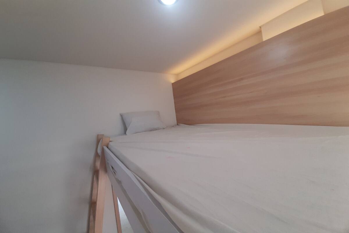 ห้องดีลักซ์ซิงเกิล | โต๊ะทำงาน, Wi-Fi ฟรี, ผ้าปูที่นอน