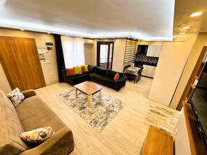 Condo premium | Roupas de cama premium, edredons de pluma, cofres nos quartos